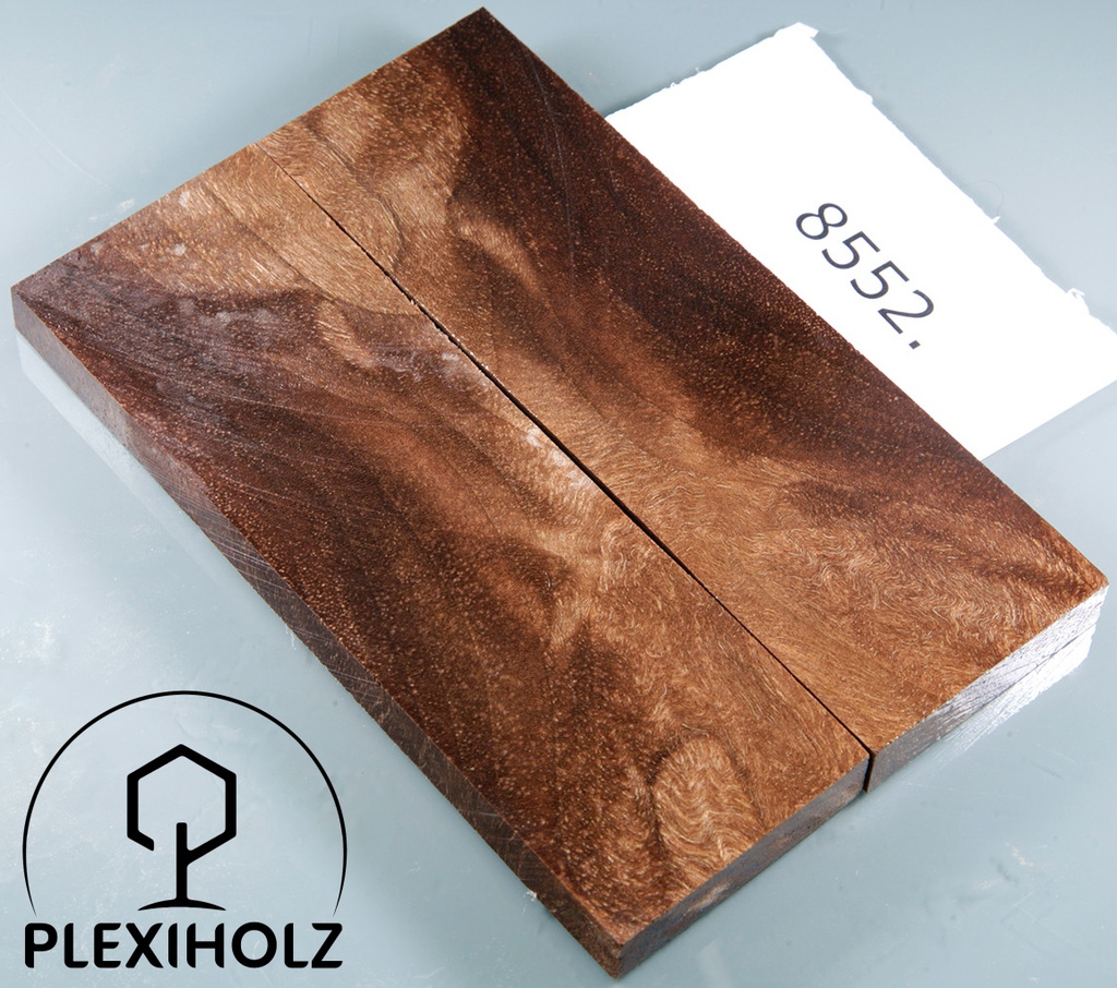 Walnuss Griffschalen stabilisiert | 120x40x8 | plexiholz | 8540