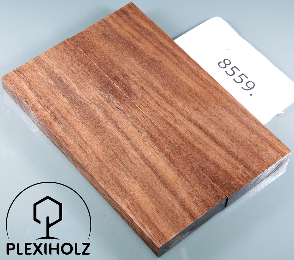 Walnuss Griffschalen stabilisiert | 120x40x8 | plexiholz | 8540