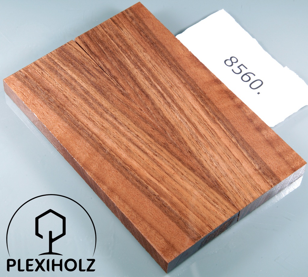 Walnuss Griffschalen stabilisiert | 120x40x8 | plexiholz | 8540
